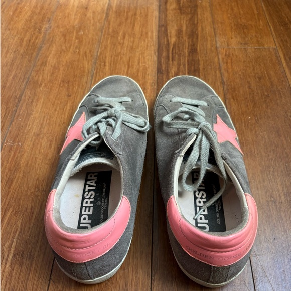 Golden Goose GGDB Superstar Gray Suede & Coral Star Sneaker - Picture 3 of 5
